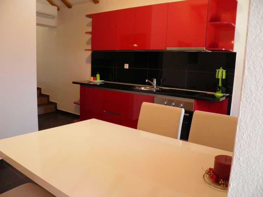 Romantic Apartment Donje Celo Esterno foto