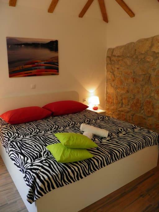 Romantic Apartment Donje Celo Esterno foto