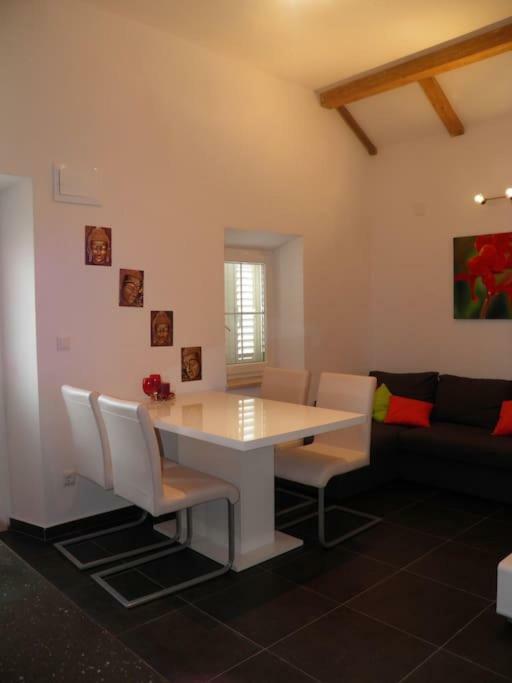 Romantic Apartment Donje Celo Esterno foto