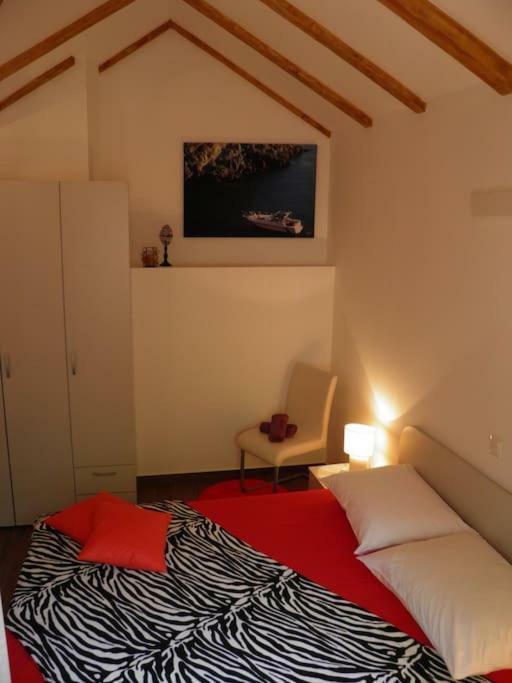 Romantic Apartment Donje Celo Esterno foto
